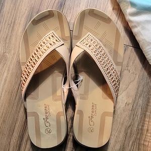 Forever comfort size 7.5